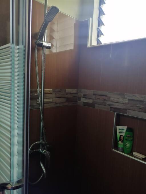 טגאיטאי Avana Hills Tagaytay Villa מראה חיצוני תמונה