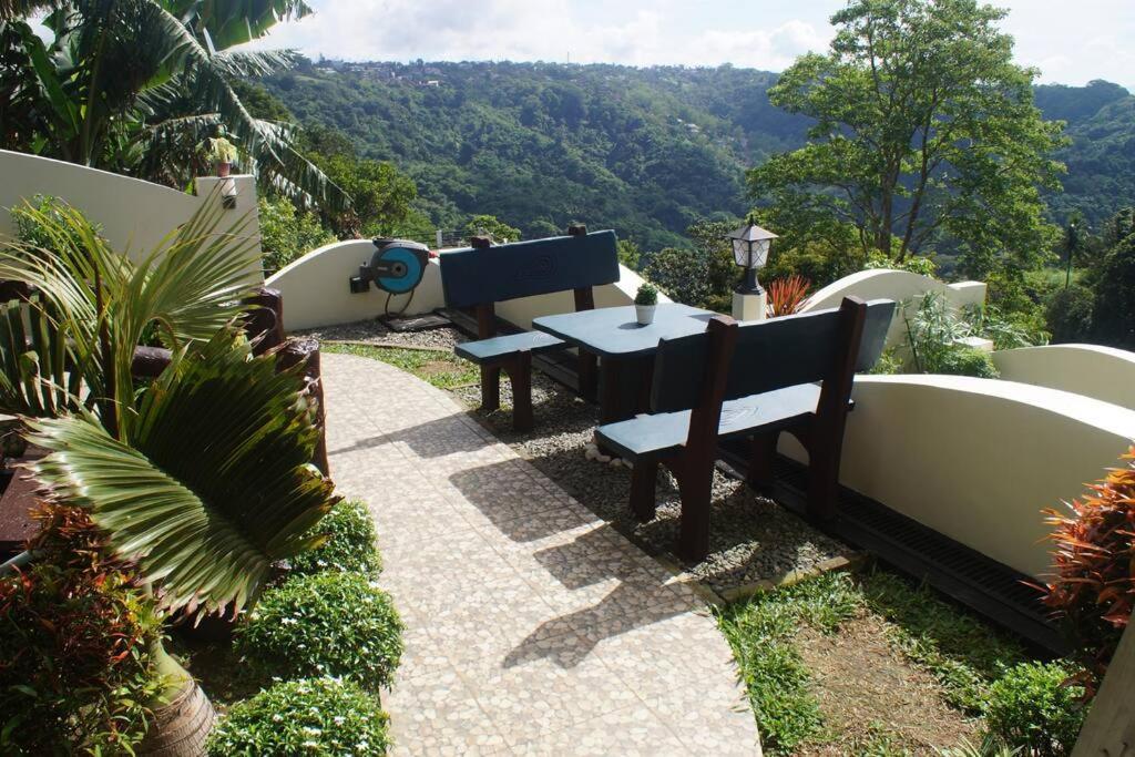טגאיטאי Avana Hills Tagaytay Villa מראה חיצוני תמונה