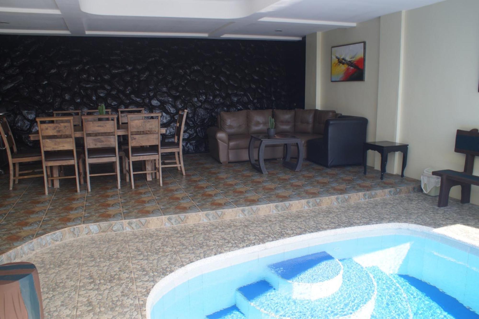 טגאיטאי Avana Hills Tagaytay Villa מראה חיצוני תמונה