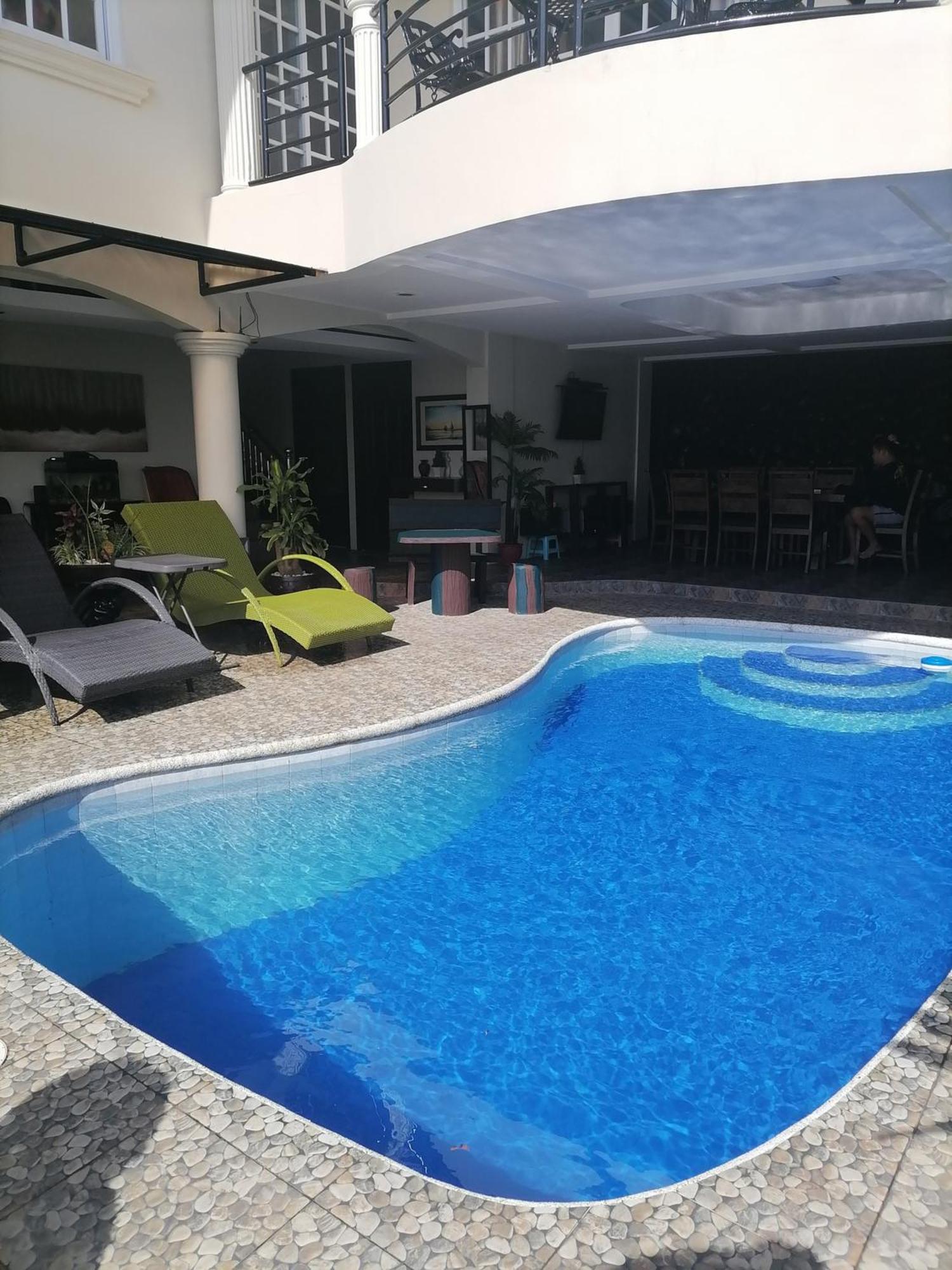 טגאיטאי Avana Hills Tagaytay Villa מראה חיצוני תמונה