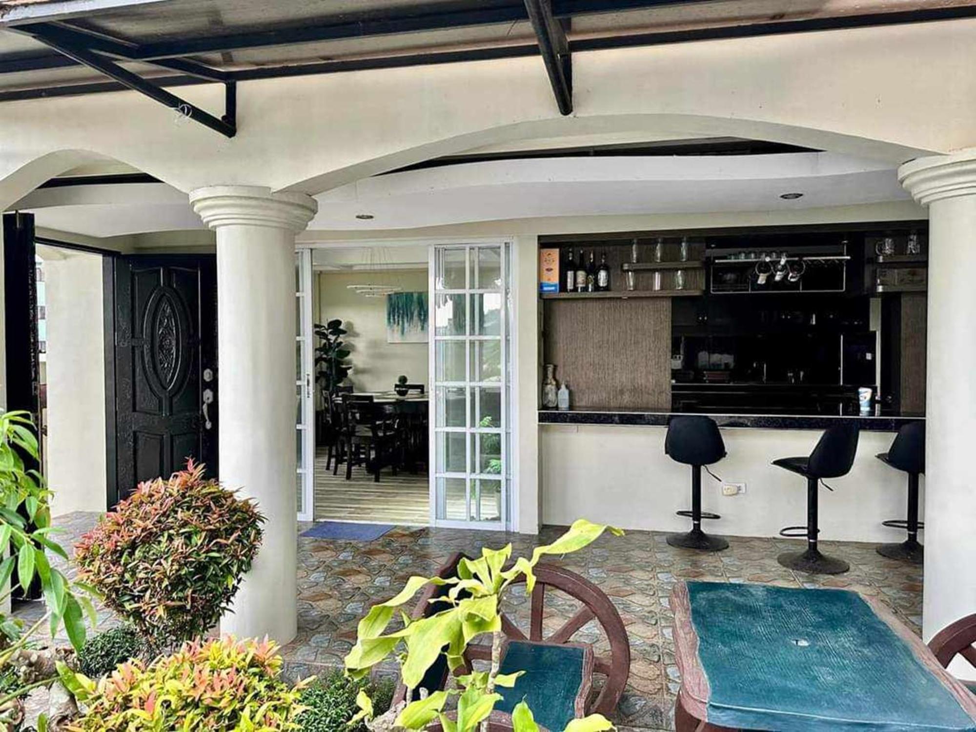 טגאיטאי Avana Hills Tagaytay Villa מראה חיצוני תמונה