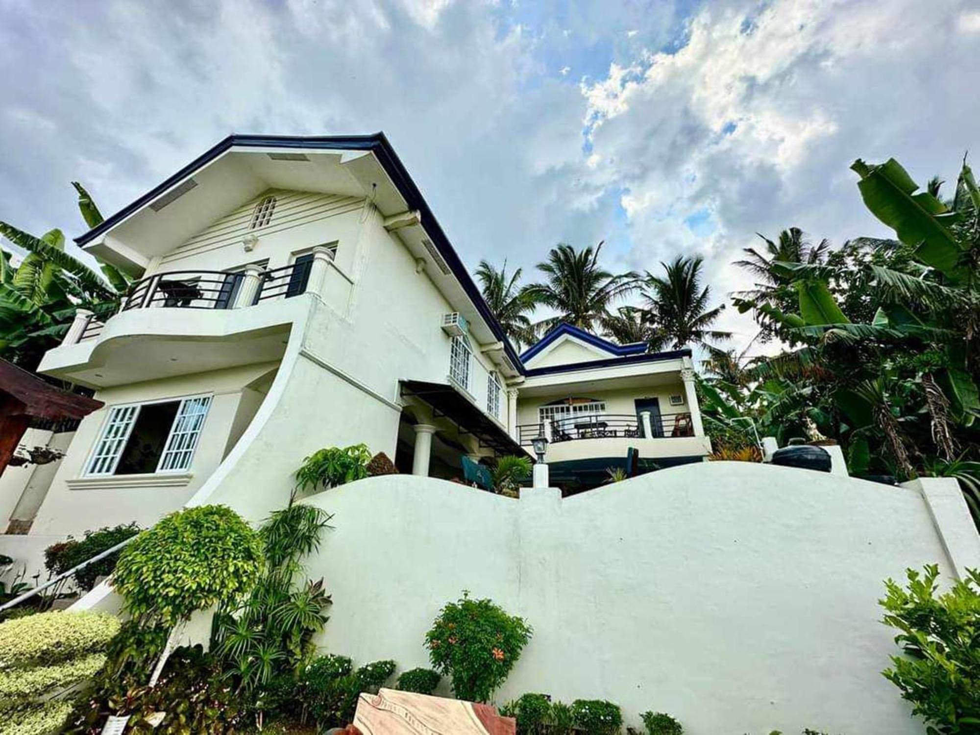 טגאיטאי Avana Hills Tagaytay Villa מראה חיצוני תמונה
