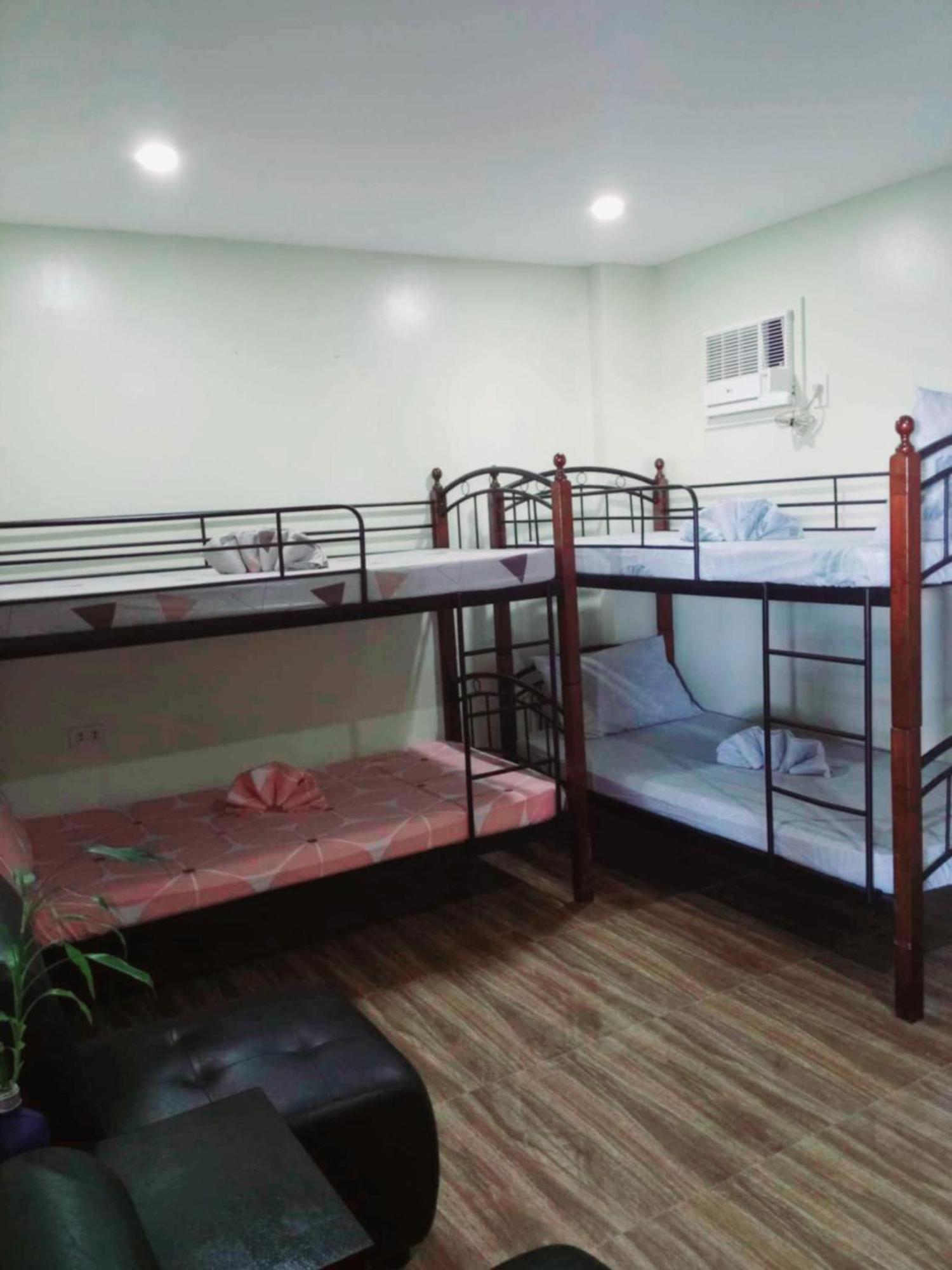 טגאיטאי Avana Hills Tagaytay Villa מראה חיצוני תמונה